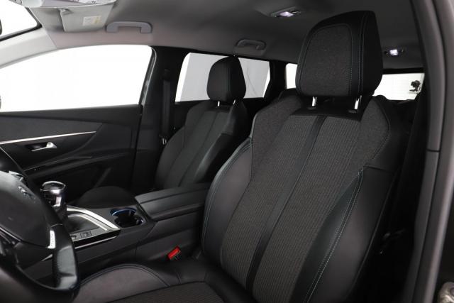Peugeot 5008 image 9