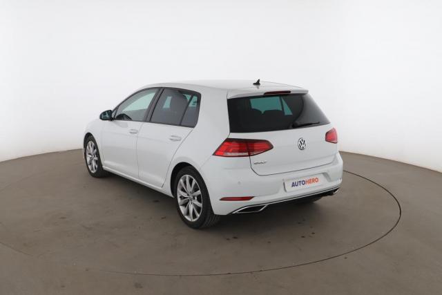 Volkswagen Golf image 8