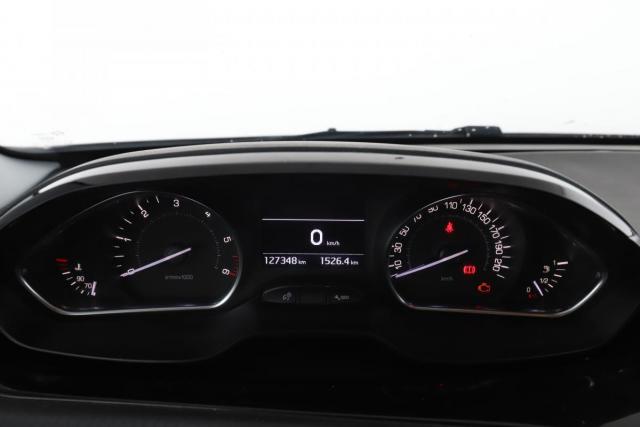 Peugeot 2008 image 3