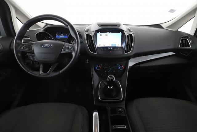 Ford C-Max image 7