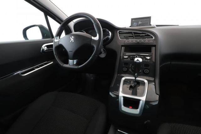 Peugeot 5008 image 6