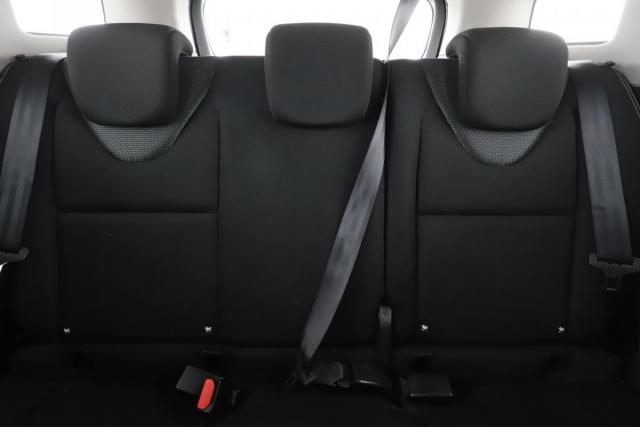 Renault Clio Estate image 3