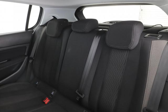 Peugeot 308 image 3