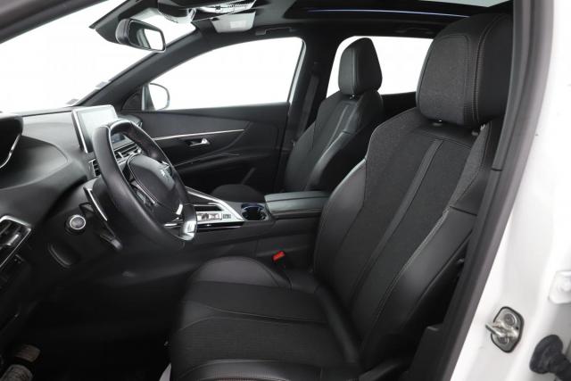 Peugeot 3008 image 2