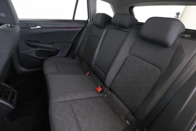 Volkswagen Golf image 8