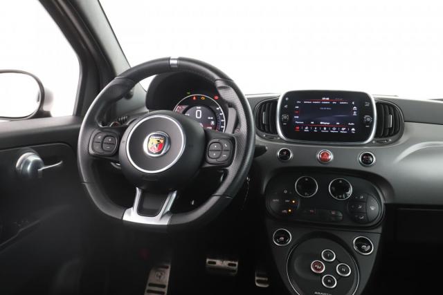 Abarth 500c image 8