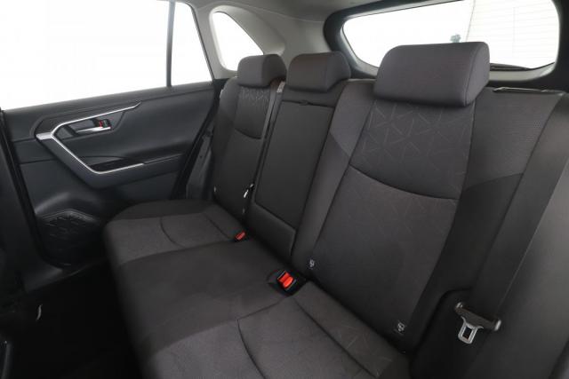 Toyota Rav4 image 3