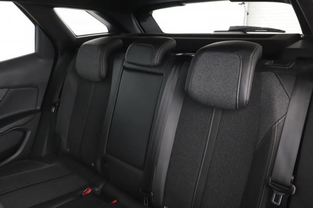 Peugeot 3008 image 3