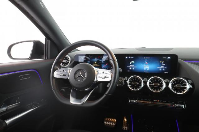 Mercedes Benz Gla image 1