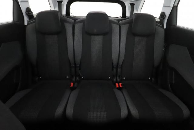 Peugeot 5008 image 8