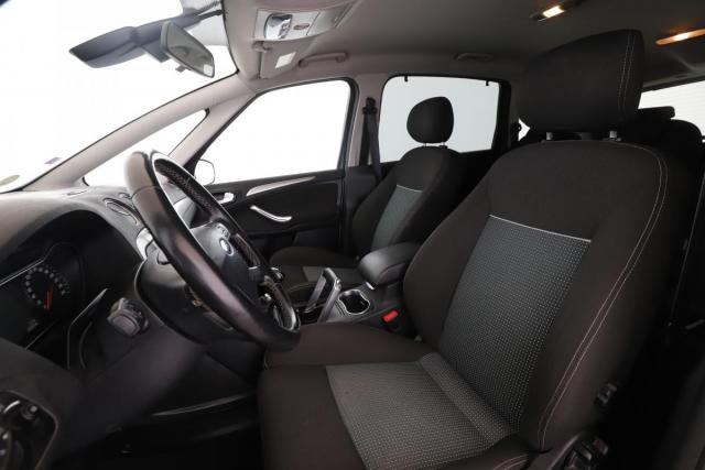 Ford S-Max image 9