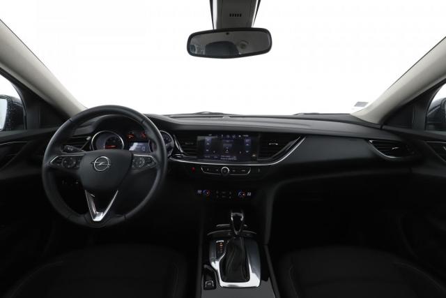 Opel Insignia image 1