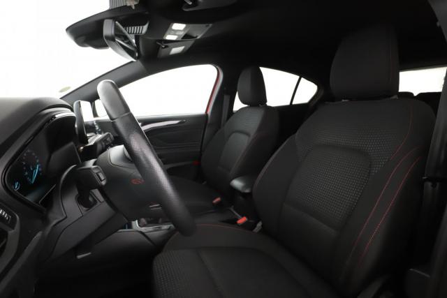 Ford Focus image 8