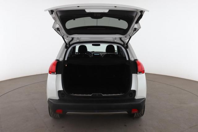 Peugeot 2008 image 8
