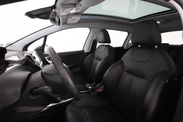 Peugeot 2008 image 5