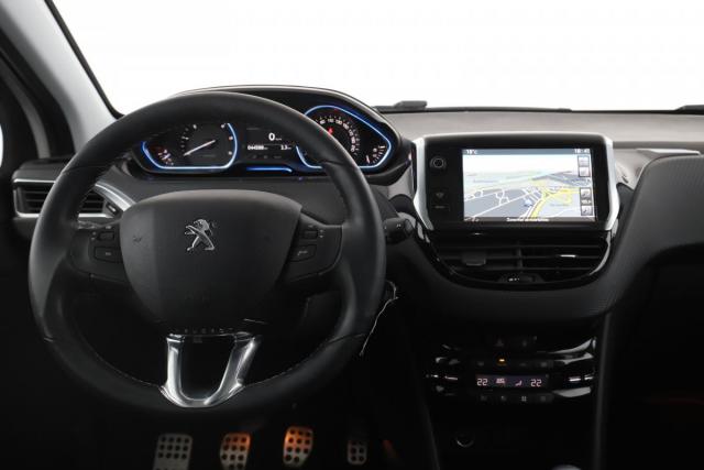 Peugeot 2008 image 3