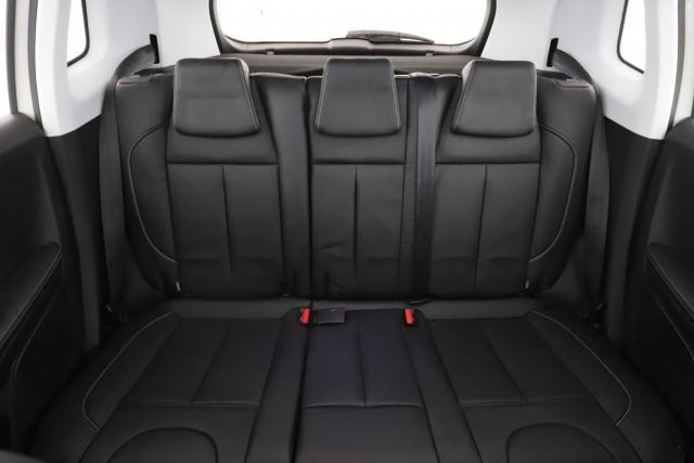 Peugeot 2008 image 7