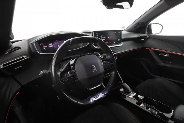 Peugeot 2008 image 5