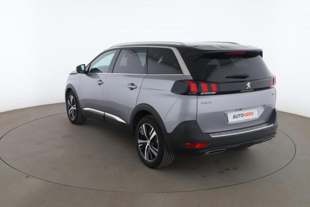 Peugeot 5008 image 1