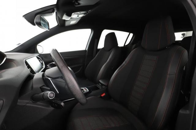 Peugeot 308 image 9