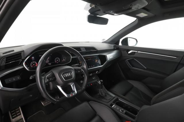 Audi Q3 image 2