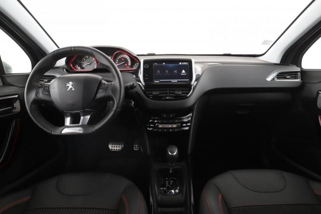 Peugeot 2008 image 5