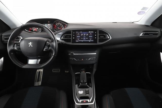 Peugeot 308 image 8