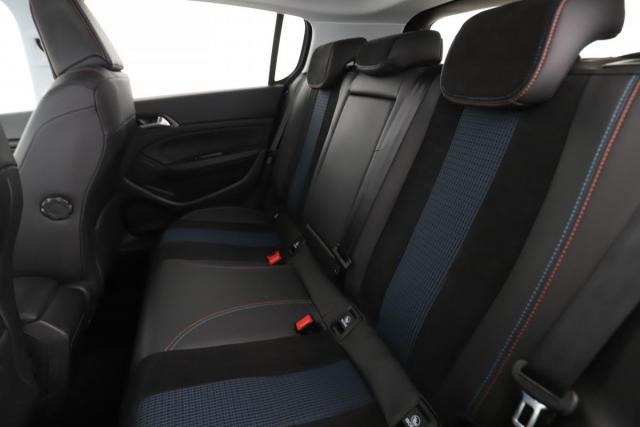 Peugeot 308 image 6