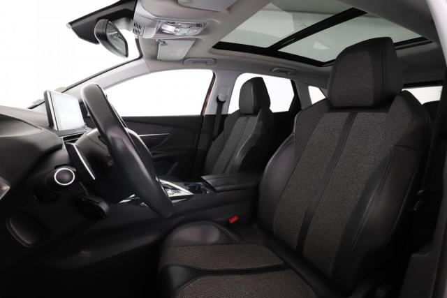 Peugeot 3008 image 8