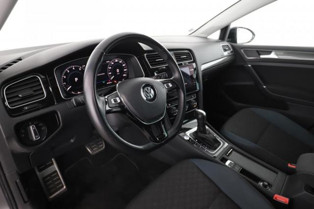 Volkswagen Golf image 1