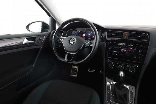Volkswagen Golf image 5