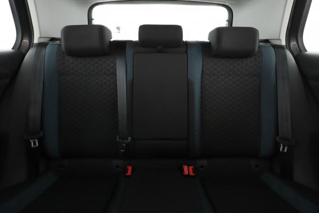 Volkswagen Golf image 4