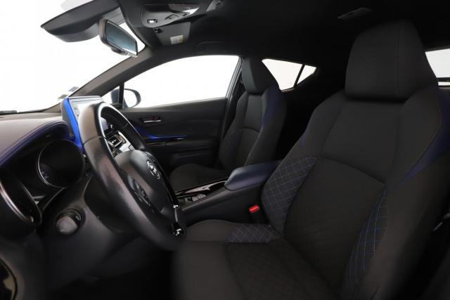 Toyota C-Hr image 8