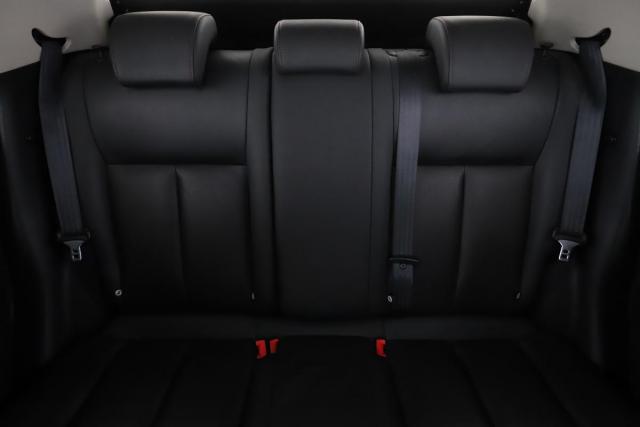 Nissan Juke image 9