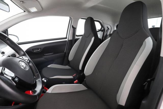 Toyota Aygo image 9