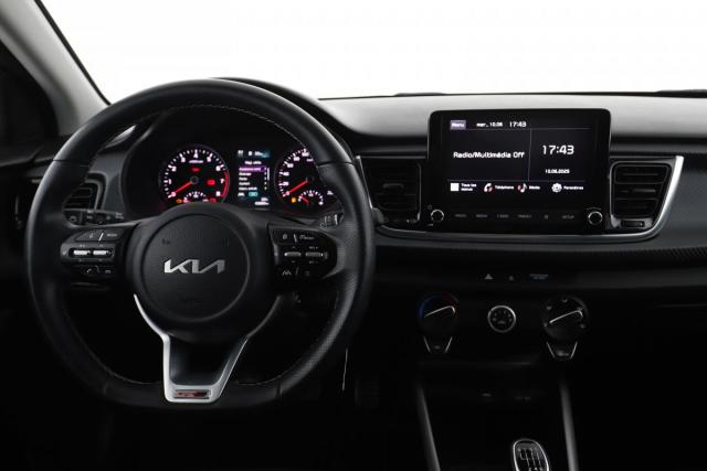 Kia Rio image 4