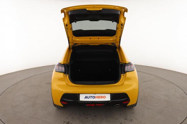 Peugeot 208 image 5