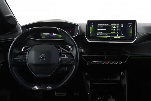 Peugeot 208 image 7