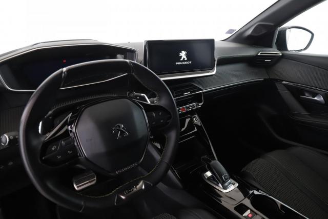 Peugeot 208 image 8