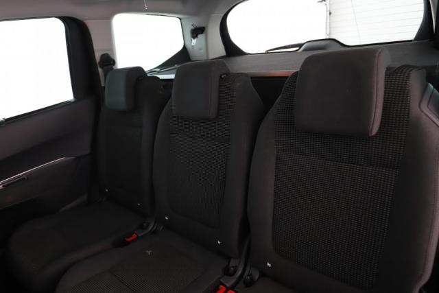 Peugeot 5008 image 2