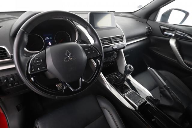 Mitsubishi Eclipse Cross image 4