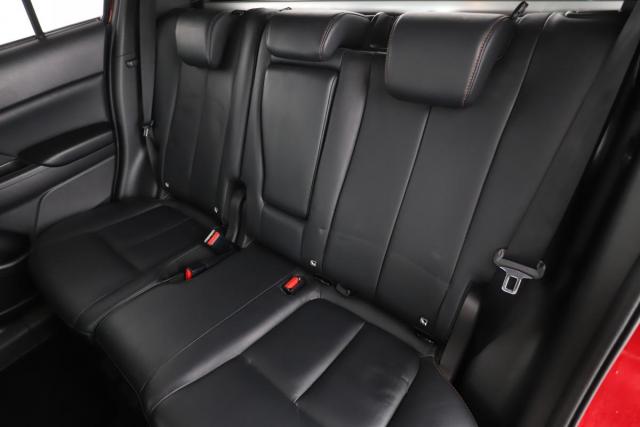 Mitsubishi Eclipse Cross image 7
