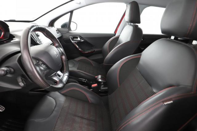 Peugeot 2008 image 4