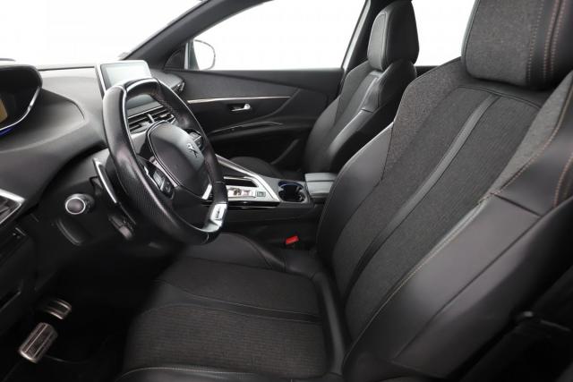 Peugeot 3008 image 2