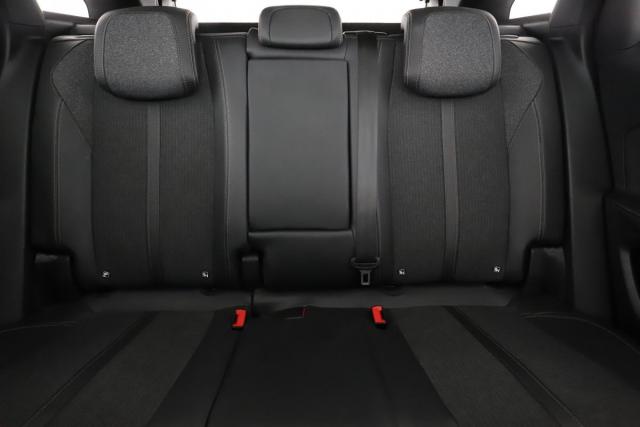 Peugeot 3008 image 3