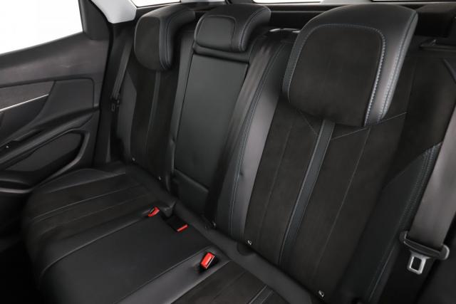 Peugeot 3008 image 6