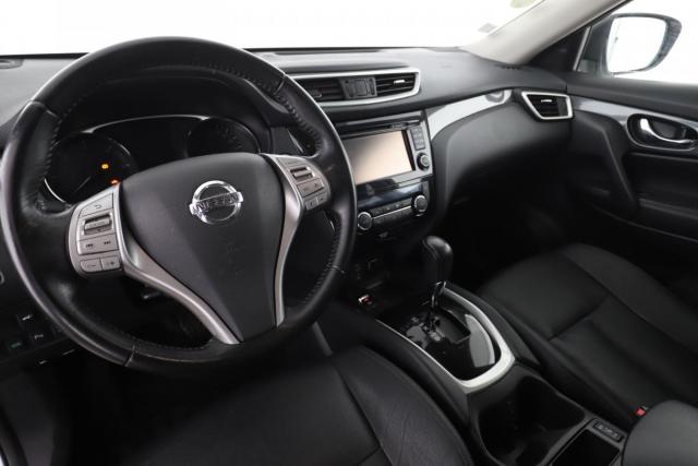 Nissan X-Trail image 1
