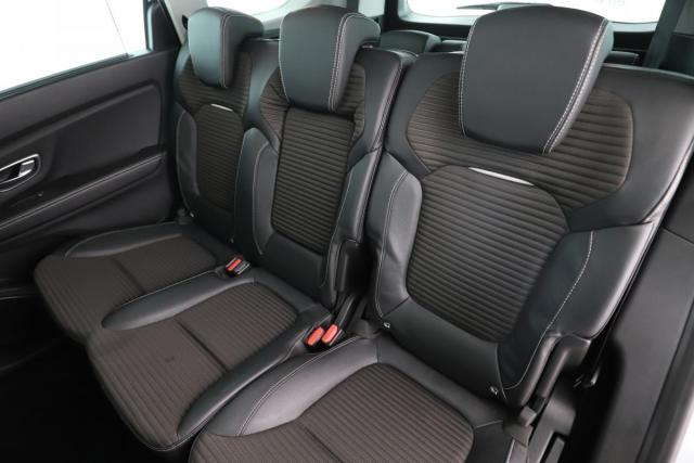 Renault Grand Scénic image 1