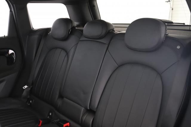 Mini Countryman image 2