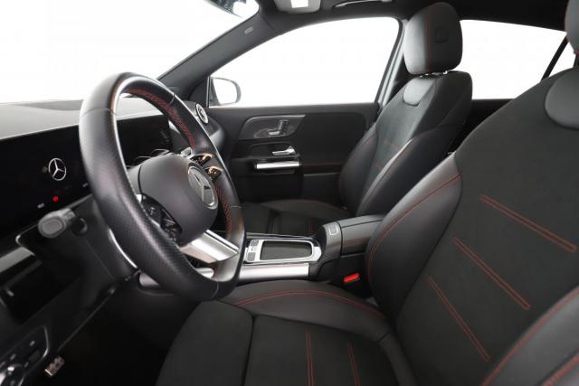 Mercedes Benz Gla image 5